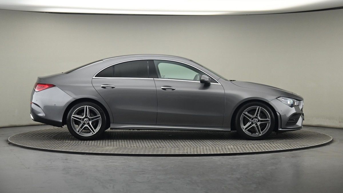 Mercedes-Benz CLA Image 27