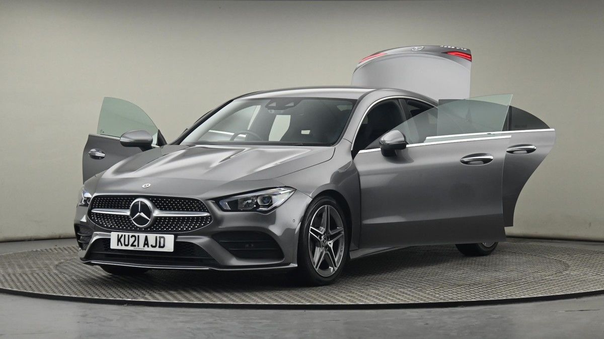 Mercedes-Benz CLA Image 28