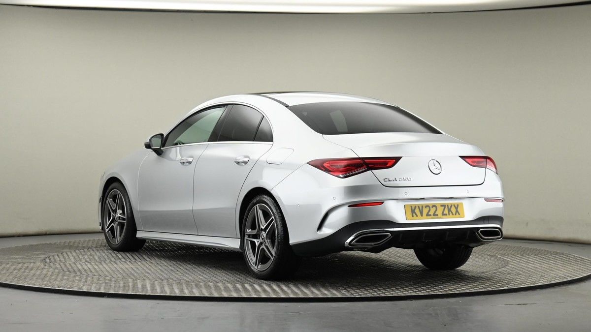 Mercedes-Benz CLA Image 24