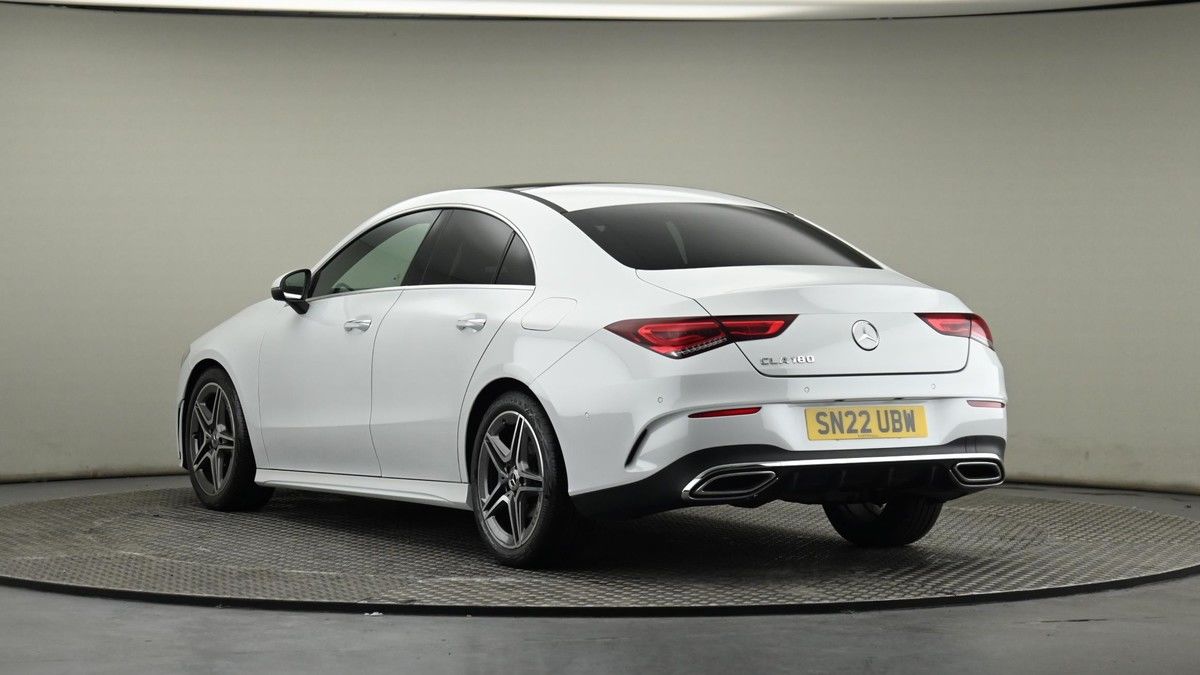 Mercedes-Benz CLA Image 24