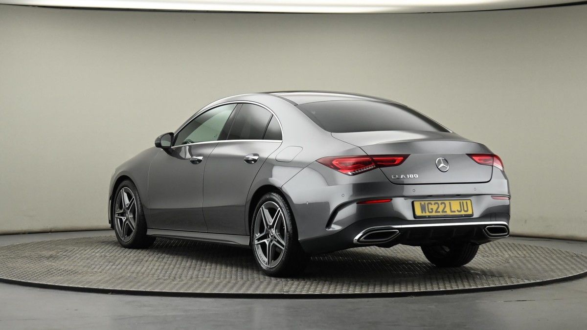 Mercedes-Benz CLA Image 24