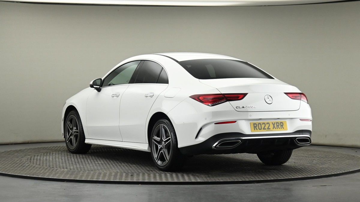 Mercedes-Benz CLA Image 23