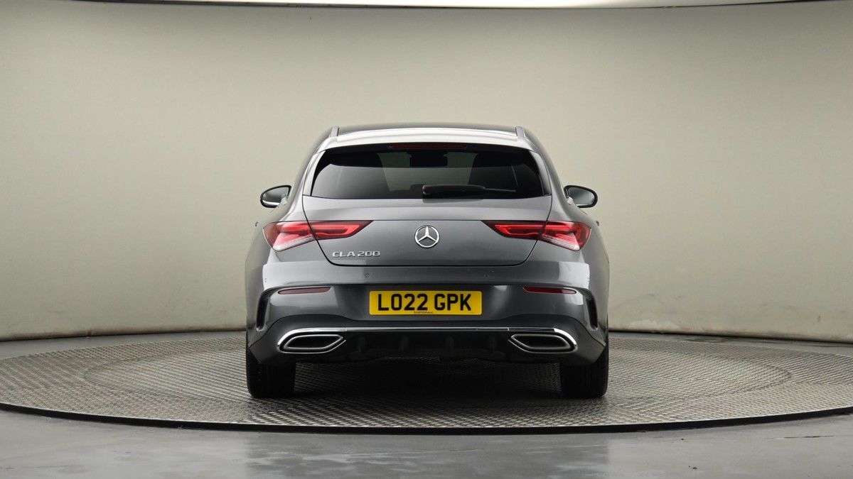 Mercedes-Benz CLA Image 24