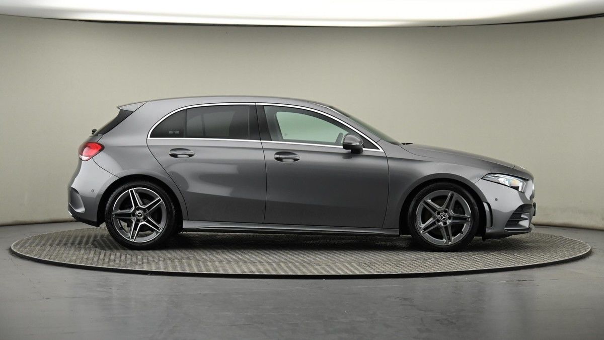 Mercedes-Benz A Class Image 27