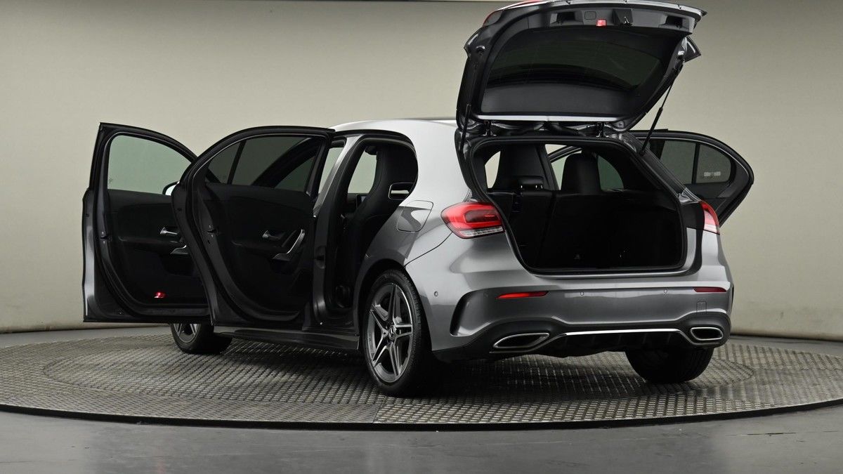 Mercedes-Benz A Class Image 29