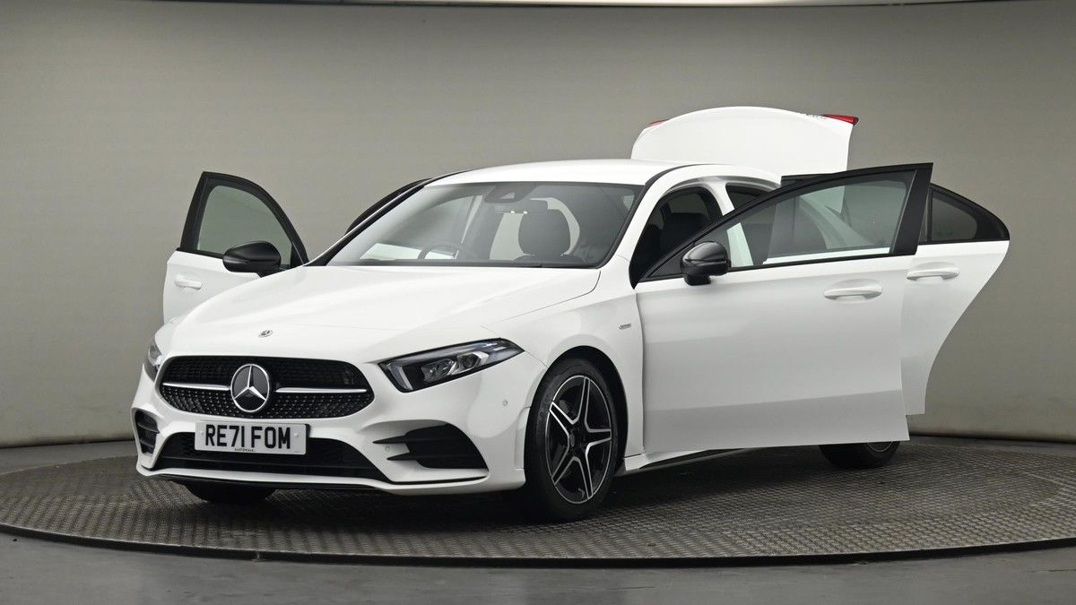 Mercedes-Benz A Class Image 28