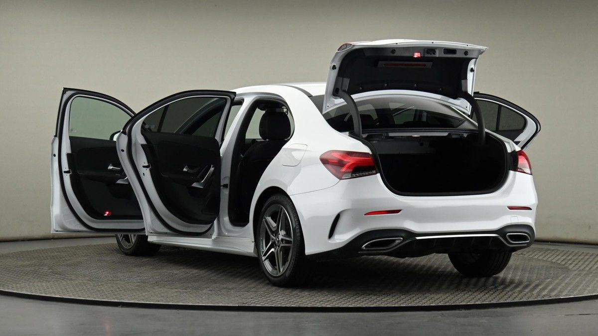 Mercedes-Benz A Class Image 29