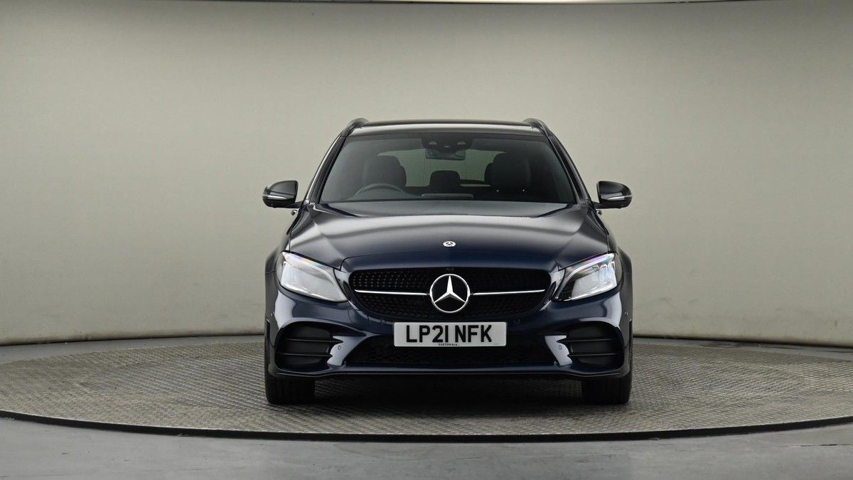 Mercedes-Benz C Class Image 21