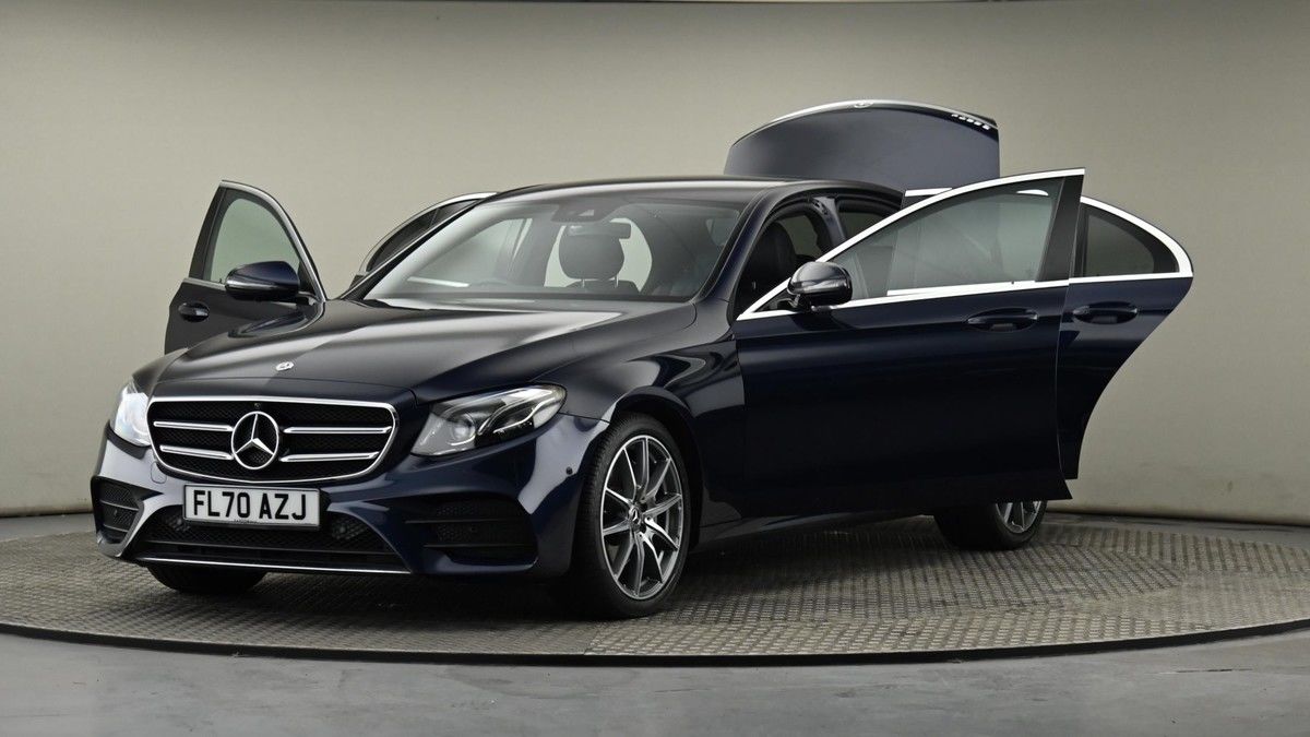 Mercedes-Benz E Class Image 27