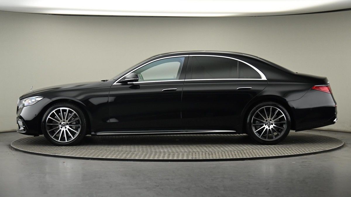 Mercedes-Benz S Class Image 23