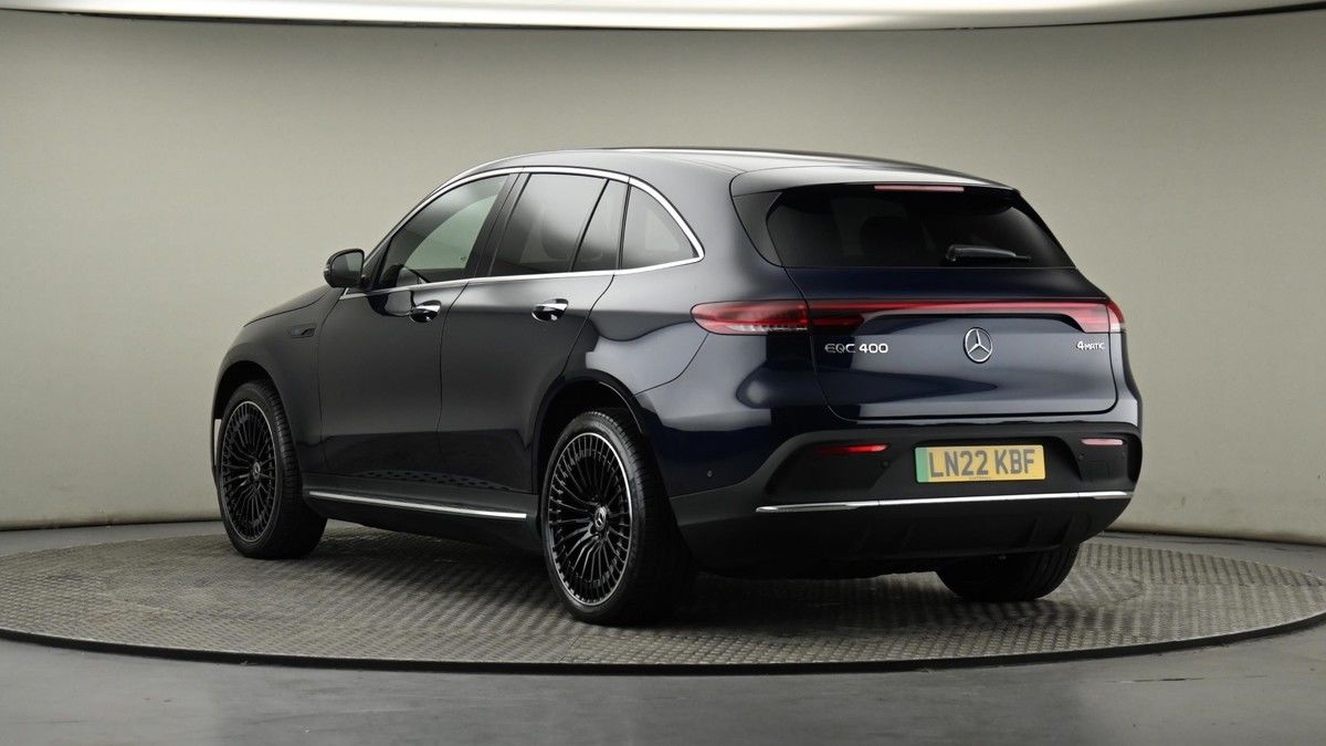 Mercedes-Benz EQC Image 24