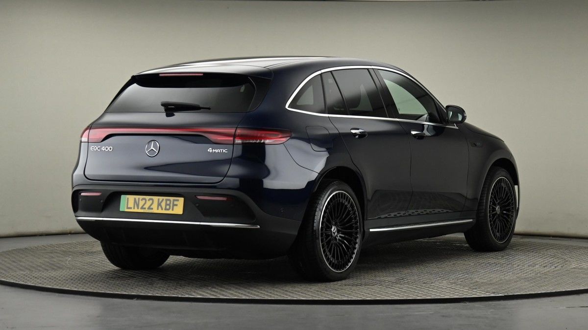 Mercedes-Benz EQC Image 26