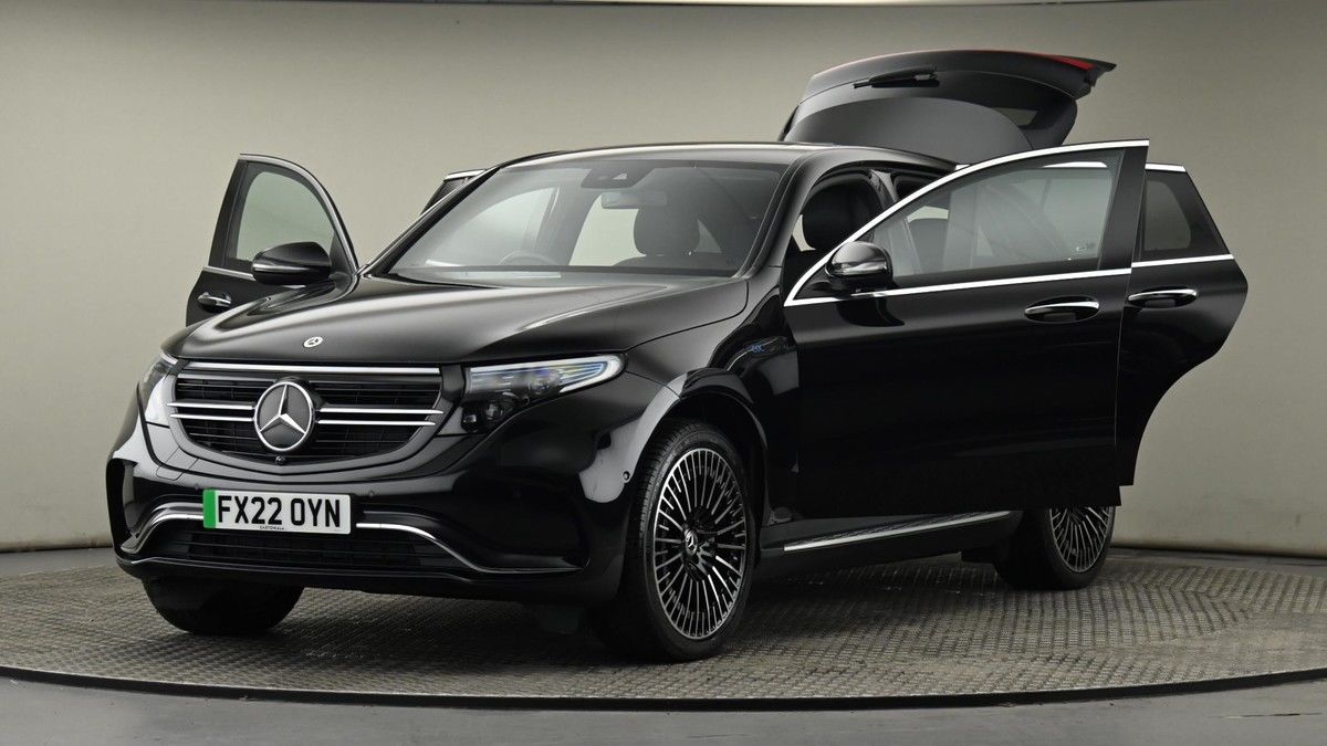 Mercedes-Benz EQC Image 28