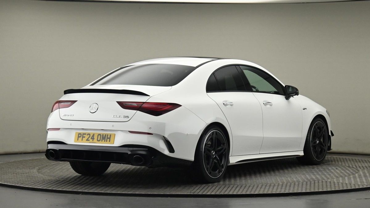 Mercedes-Benz CLA Image 26