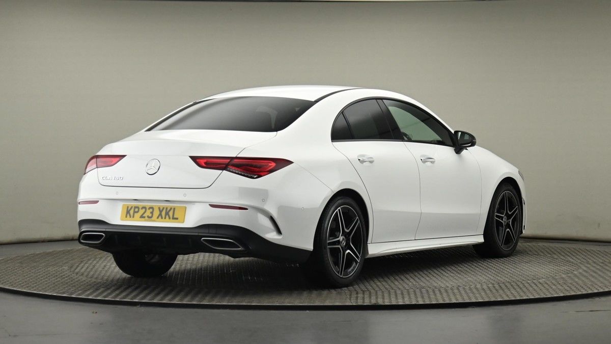 Mercedes-Benz CLA Image 26