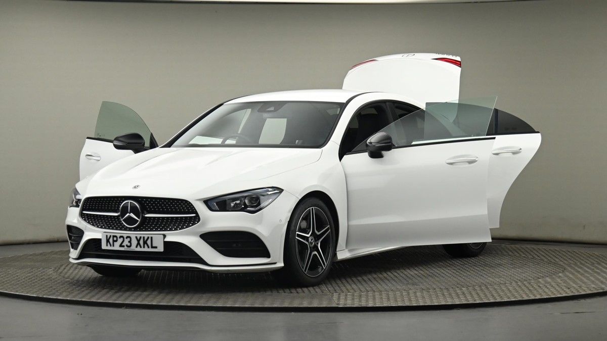 Mercedes-Benz CLA Image 28