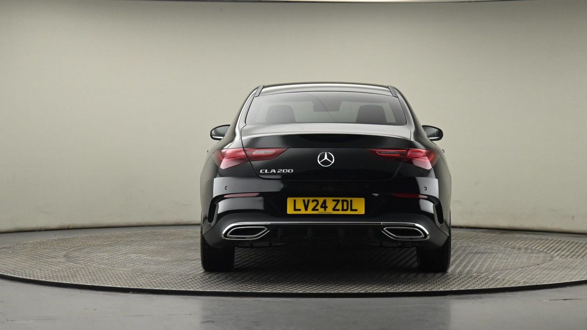 Mercedes-Benz CLA Image 25