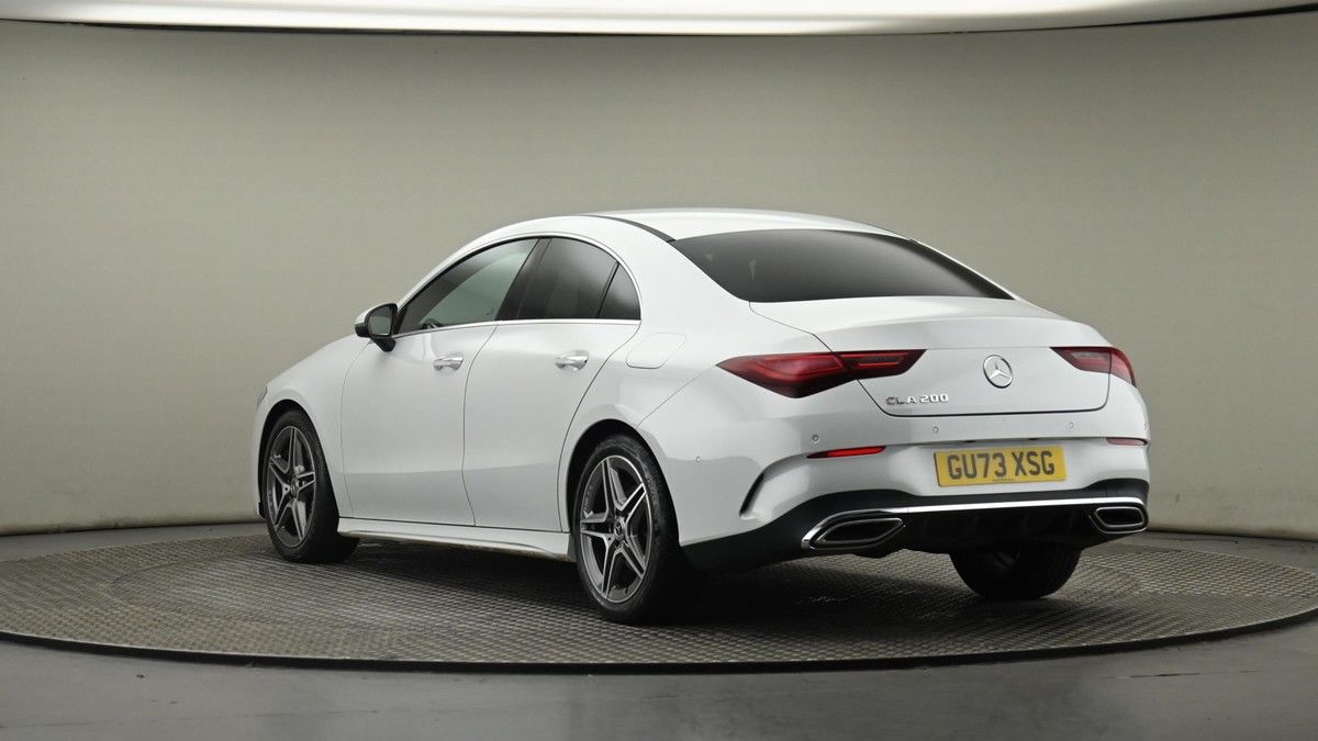 Mercedes-Benz CLA Image 24