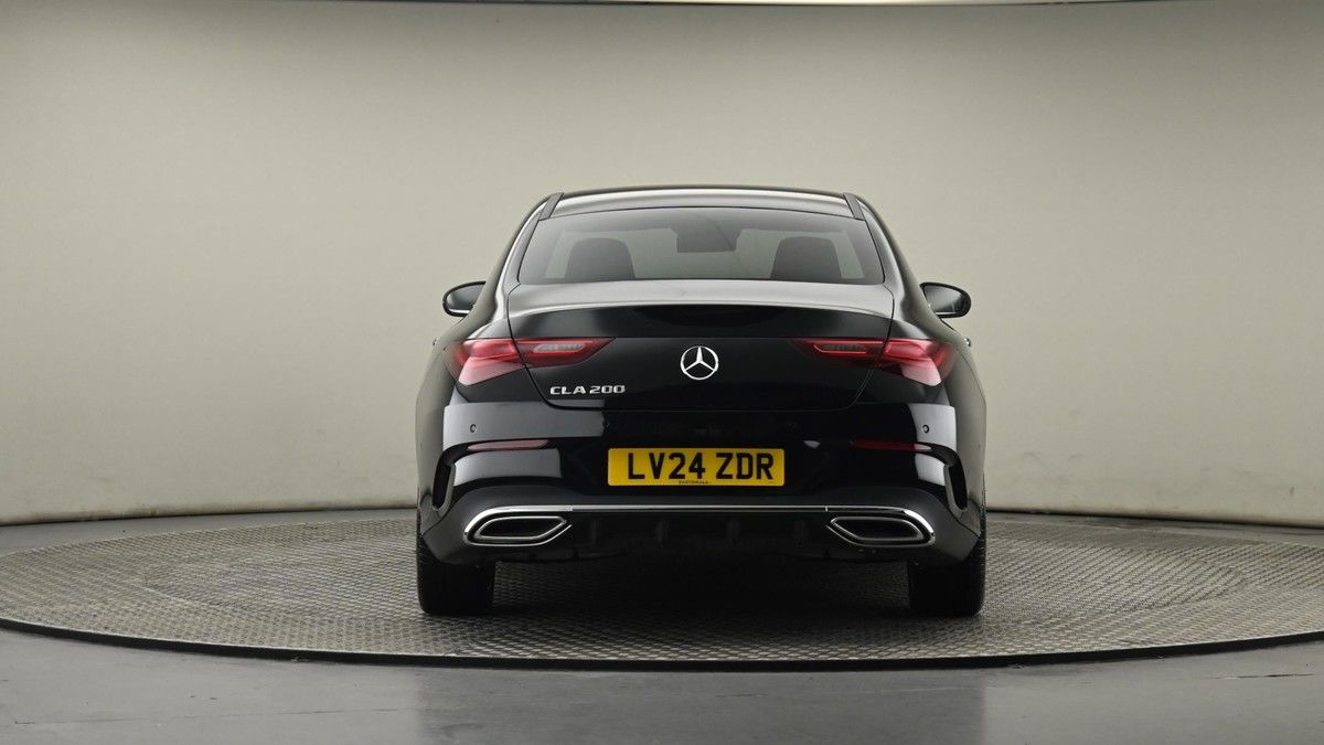 Mercedes-Benz CLA Image 25