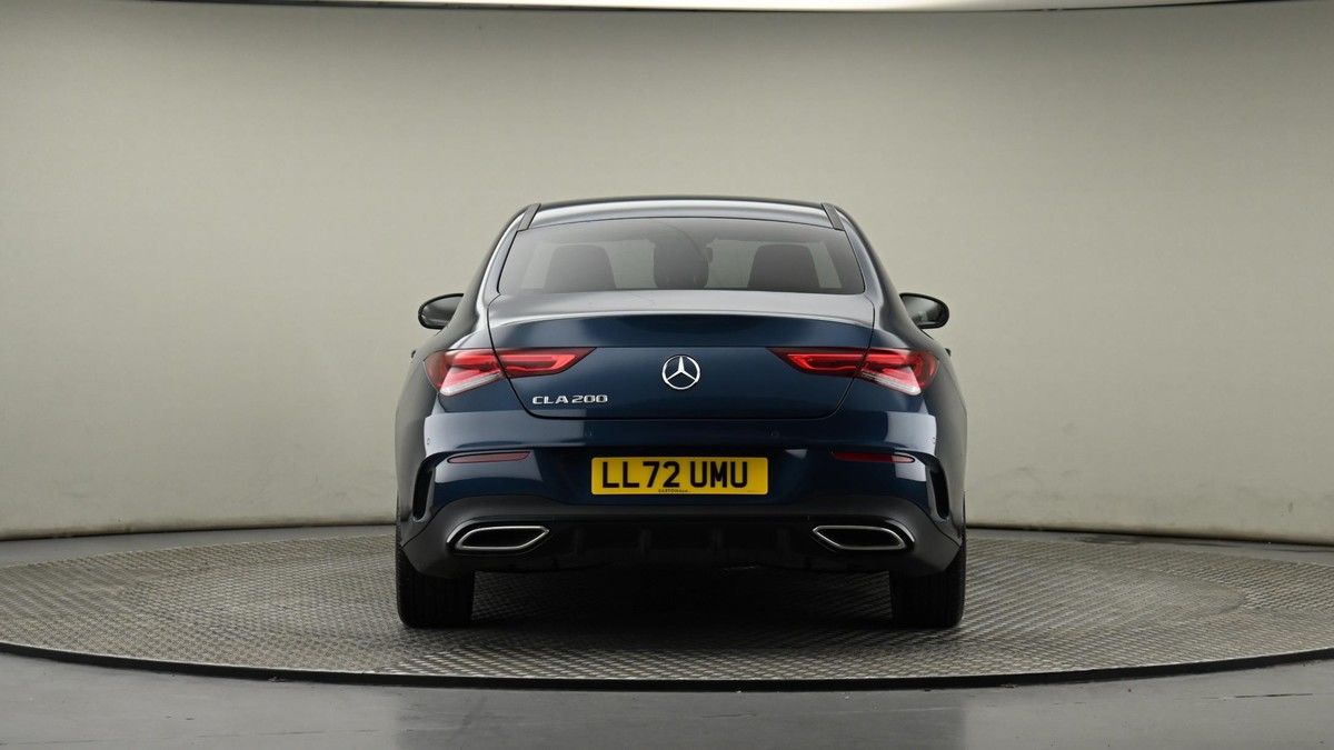 Mercedes-Benz CLA Image 24