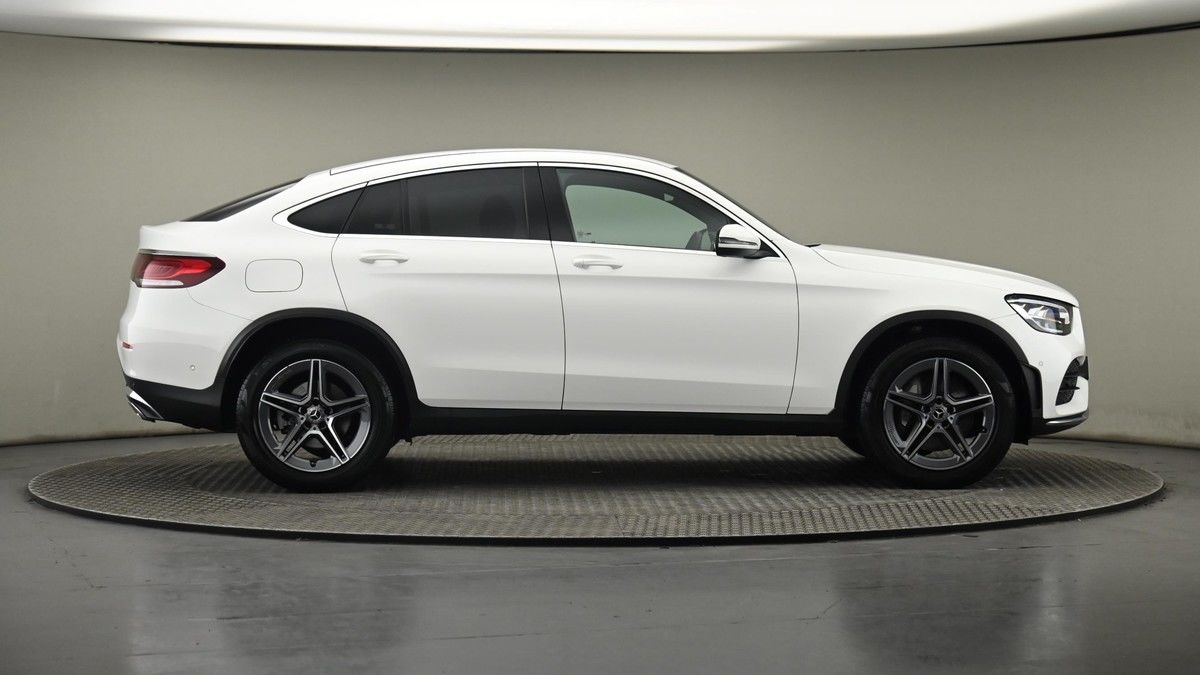 Mercedes-Benz GLC Image 27