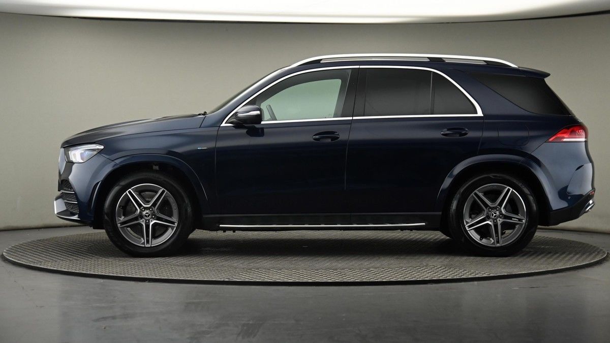 Mercedes-Benz GLE Image 22