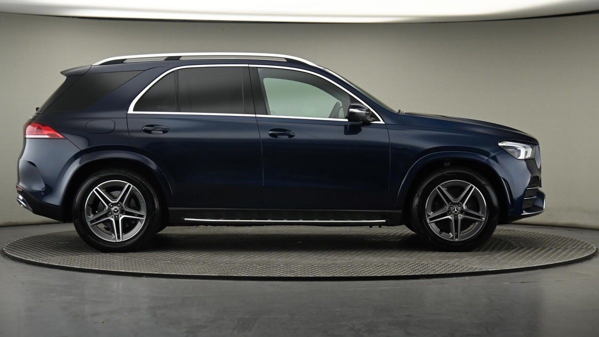 Mercedes-Benz GLE Image 26