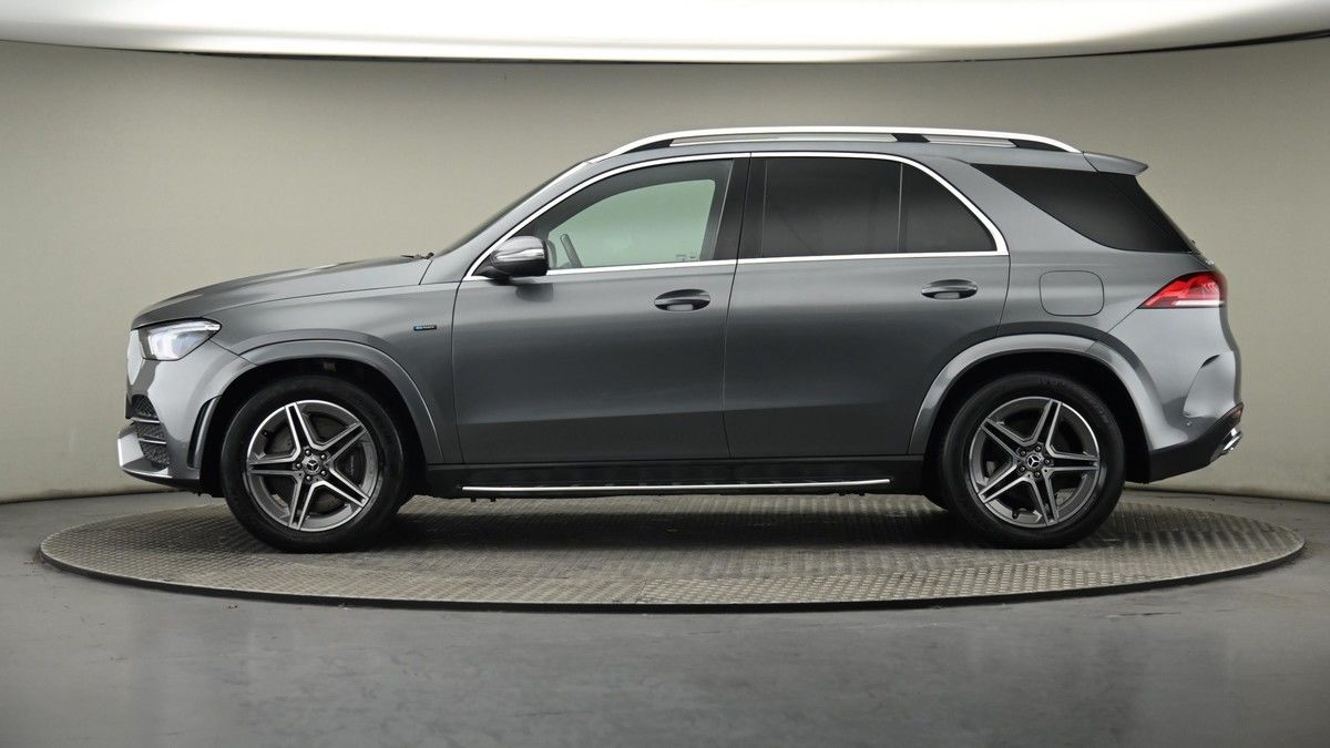 Mercedes-Benz GLE Image 23