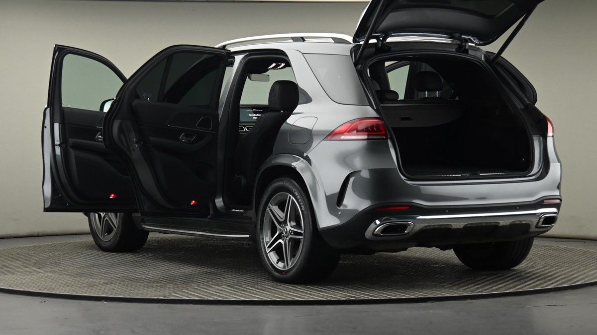 Mercedes-Benz GLE Image 29