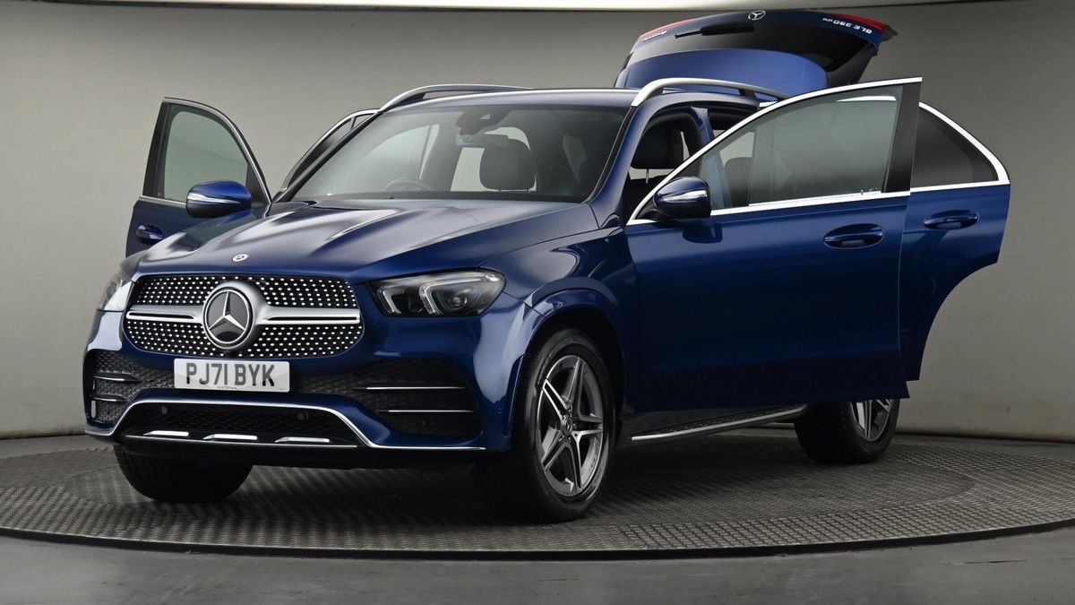 More views of Mercedes-Benz GLE