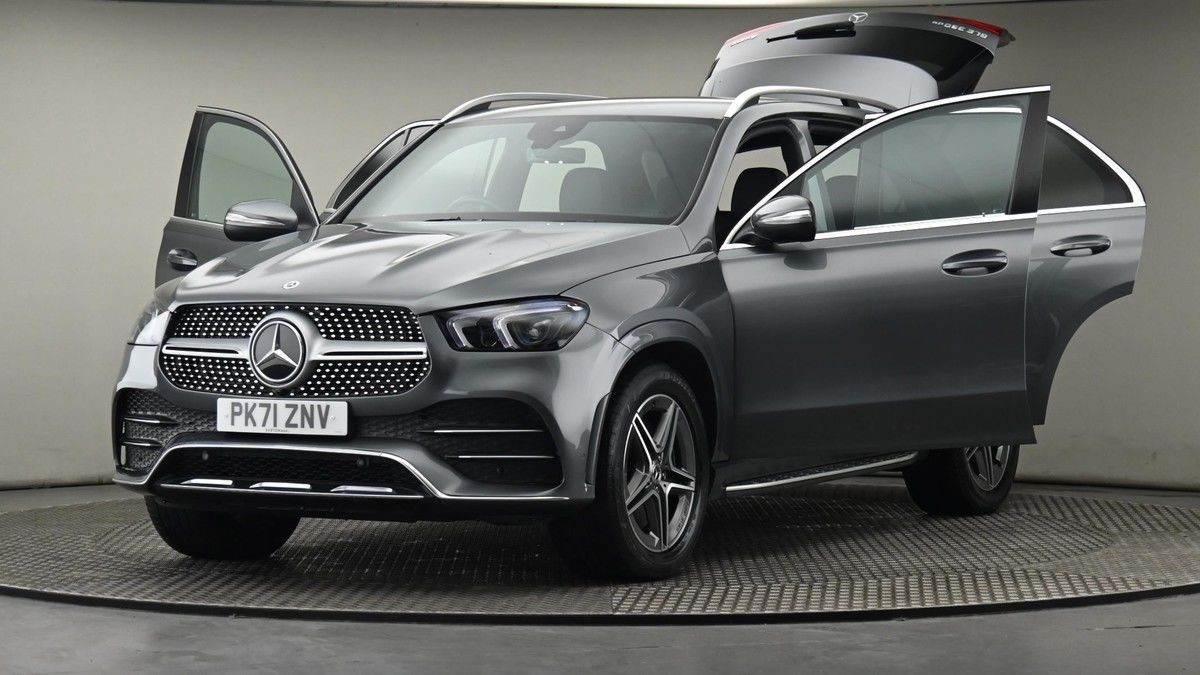 More views of Mercedes-Benz GLE