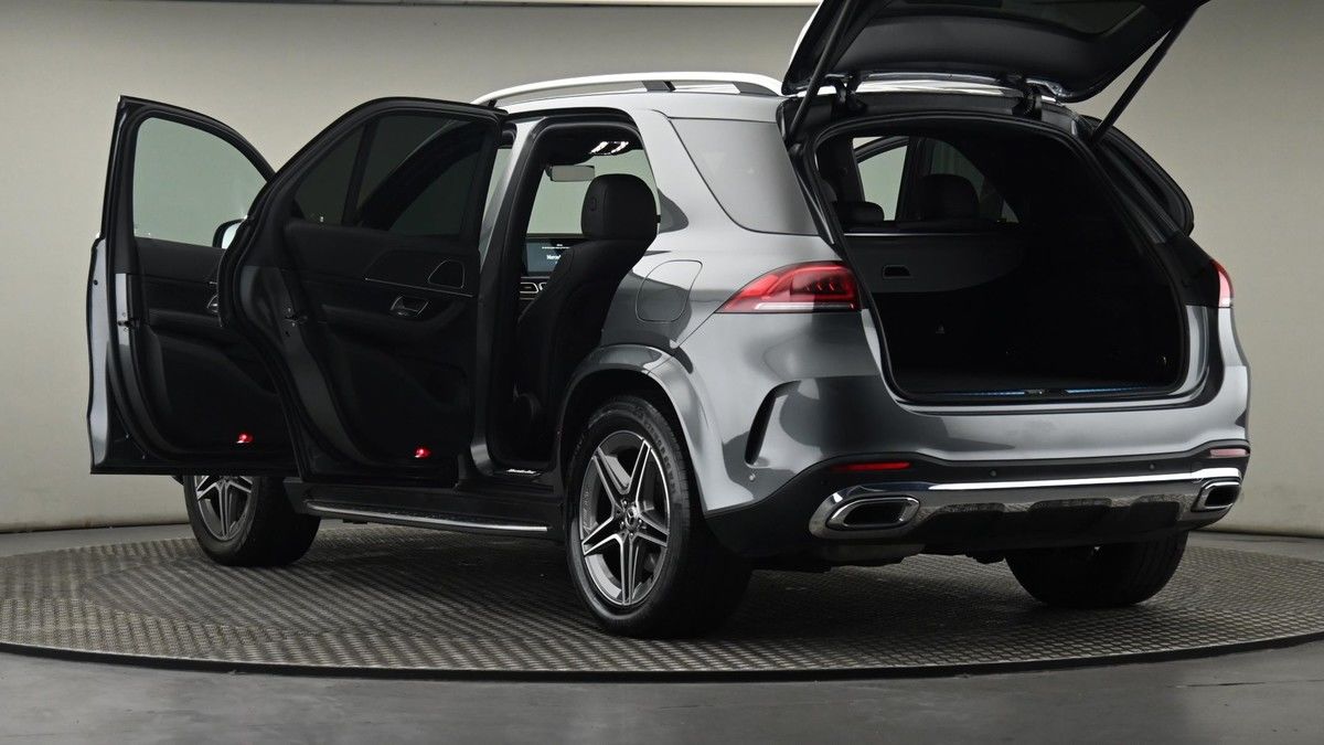 Mercedes-Benz GLE Image 29