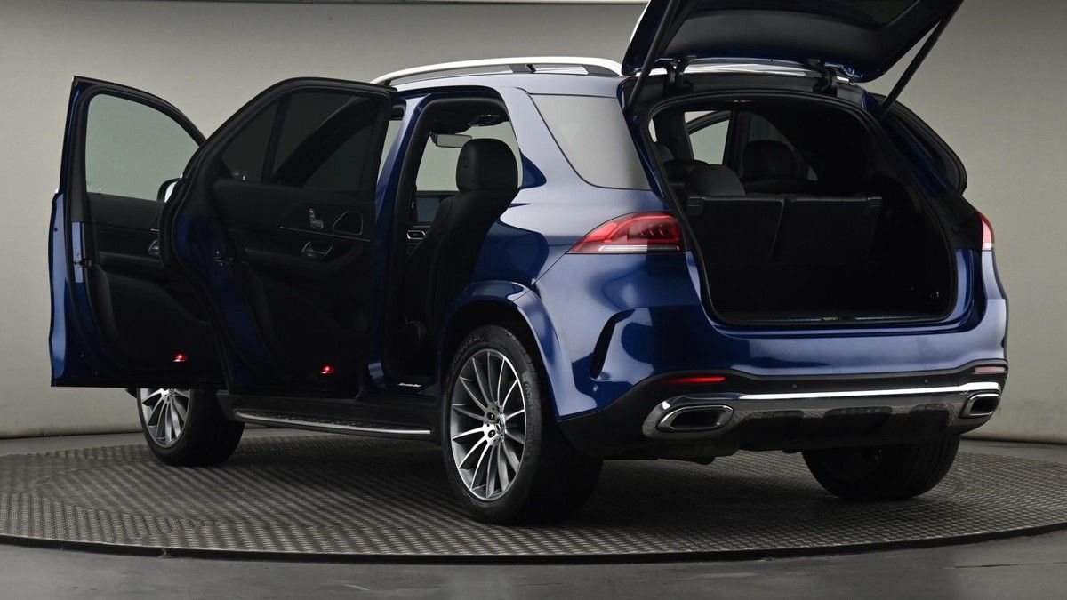 More views of Mercedes-Benz GLE