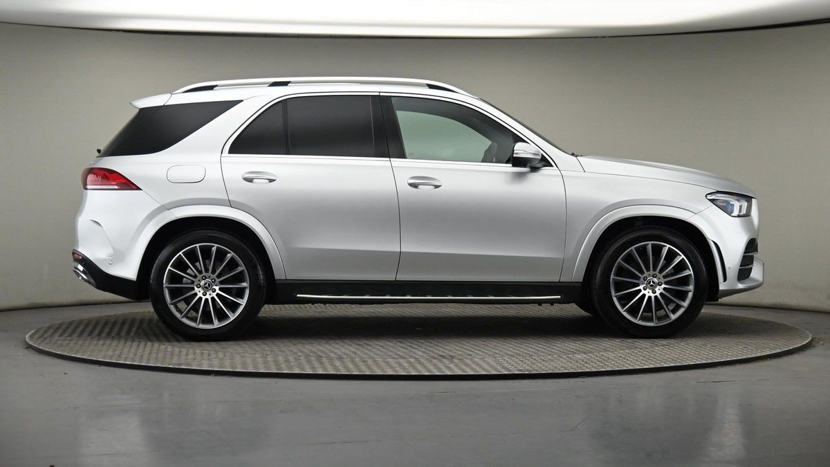 Mercedes-Benz GLE Class Image 27