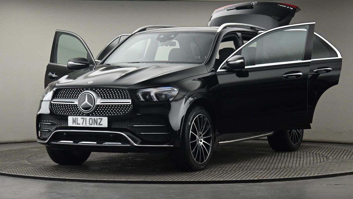 More views of Mercedes-Benz GLE