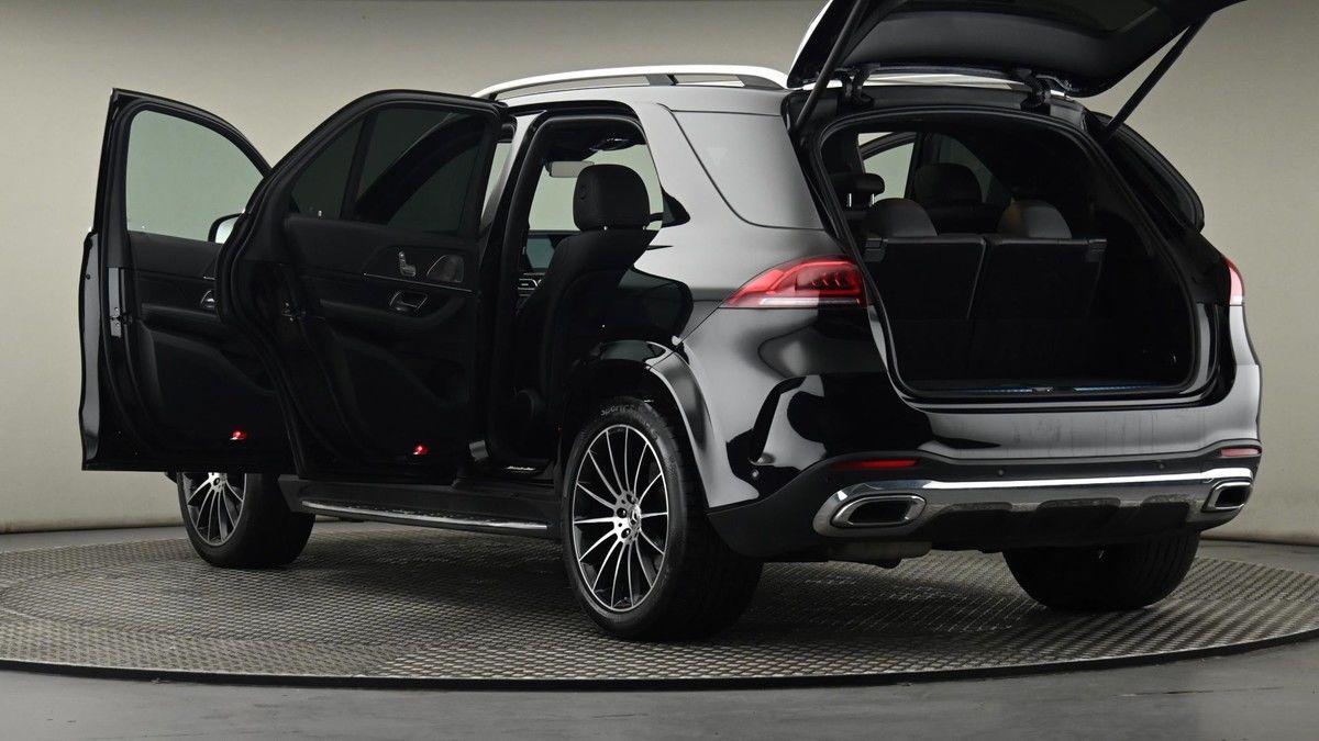 More views of Mercedes-Benz GLE