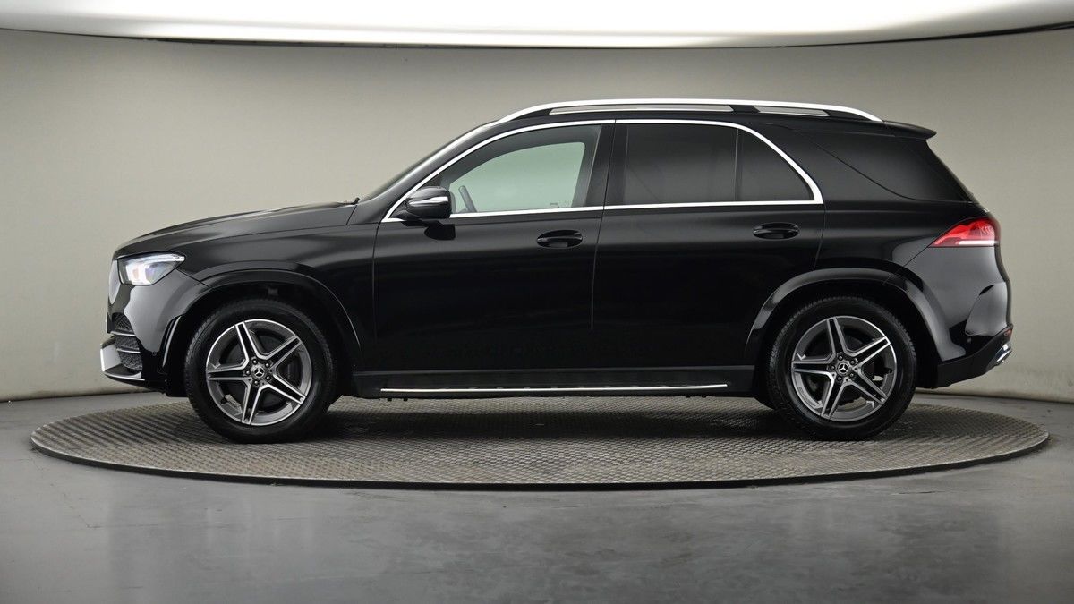 Mercedes-Benz GLE Class Image 23