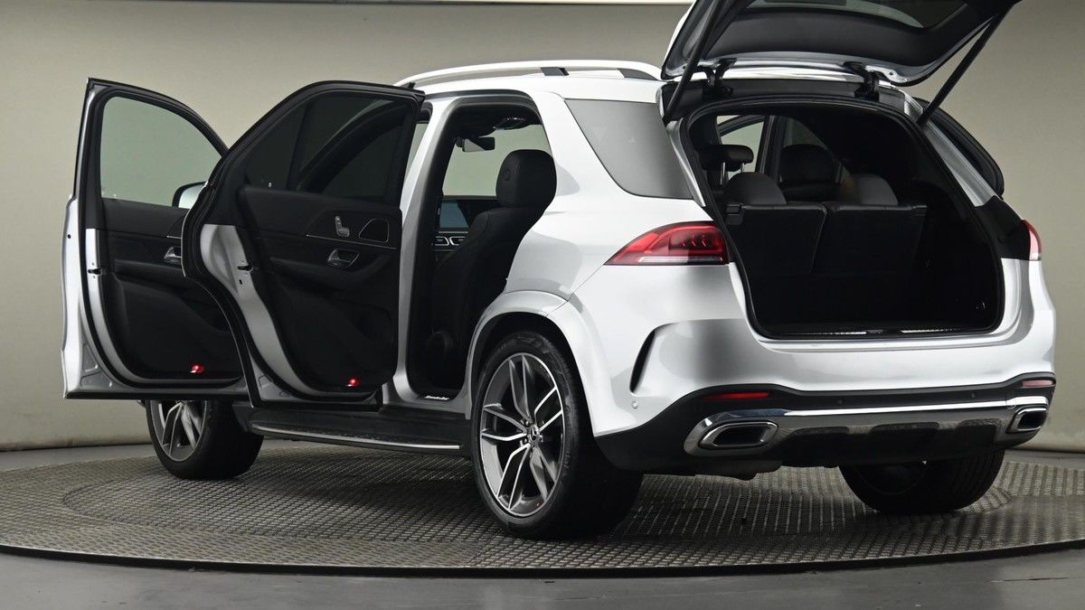 More views of Mercedes-Benz GLE