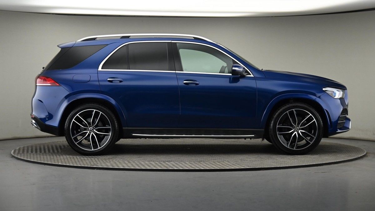 Mercedes-Benz GLE Class Image 27