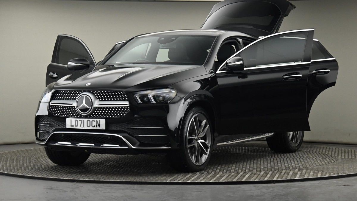 Mercedes-Benz GLE Image 28