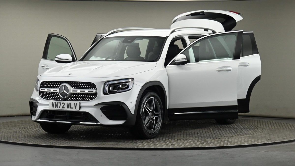 Mercedes-Benz GLB Image 27