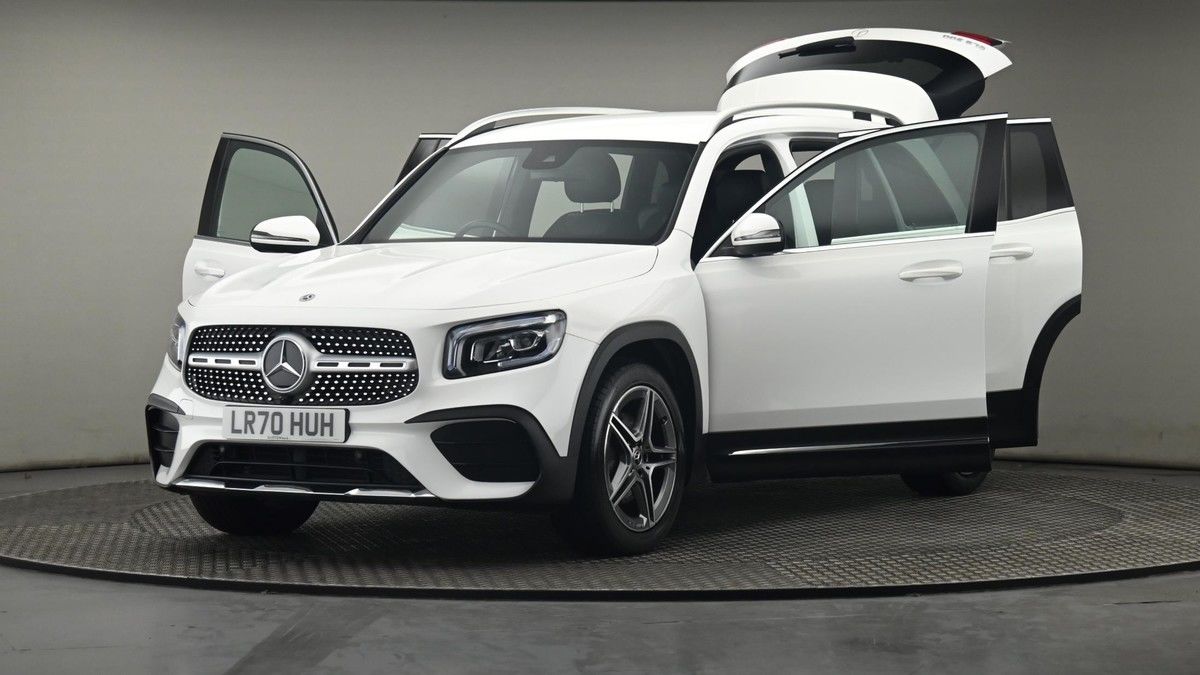 Mercedes-Benz GLB Image 28