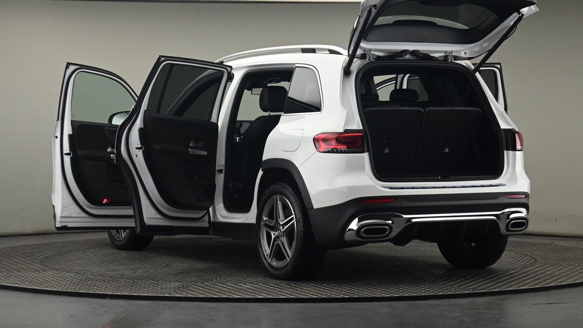 More views of Mercedes-Benz GLB