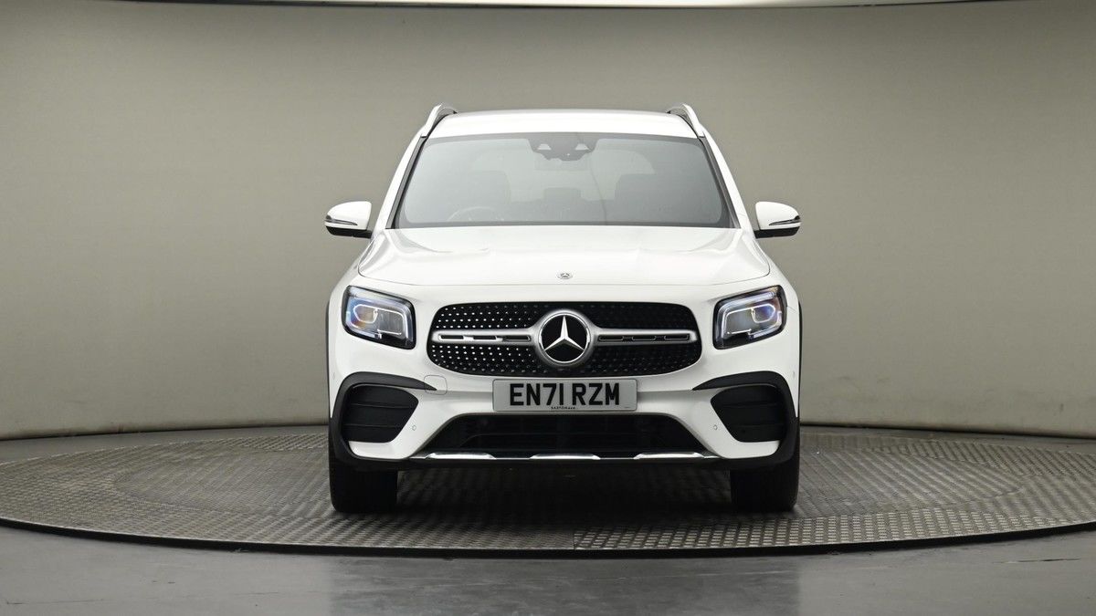 Mercedes-Benz GLB Image 21