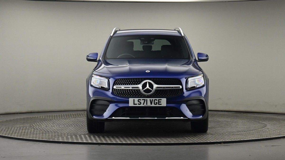 Mercedes-Benz GLB Image 28