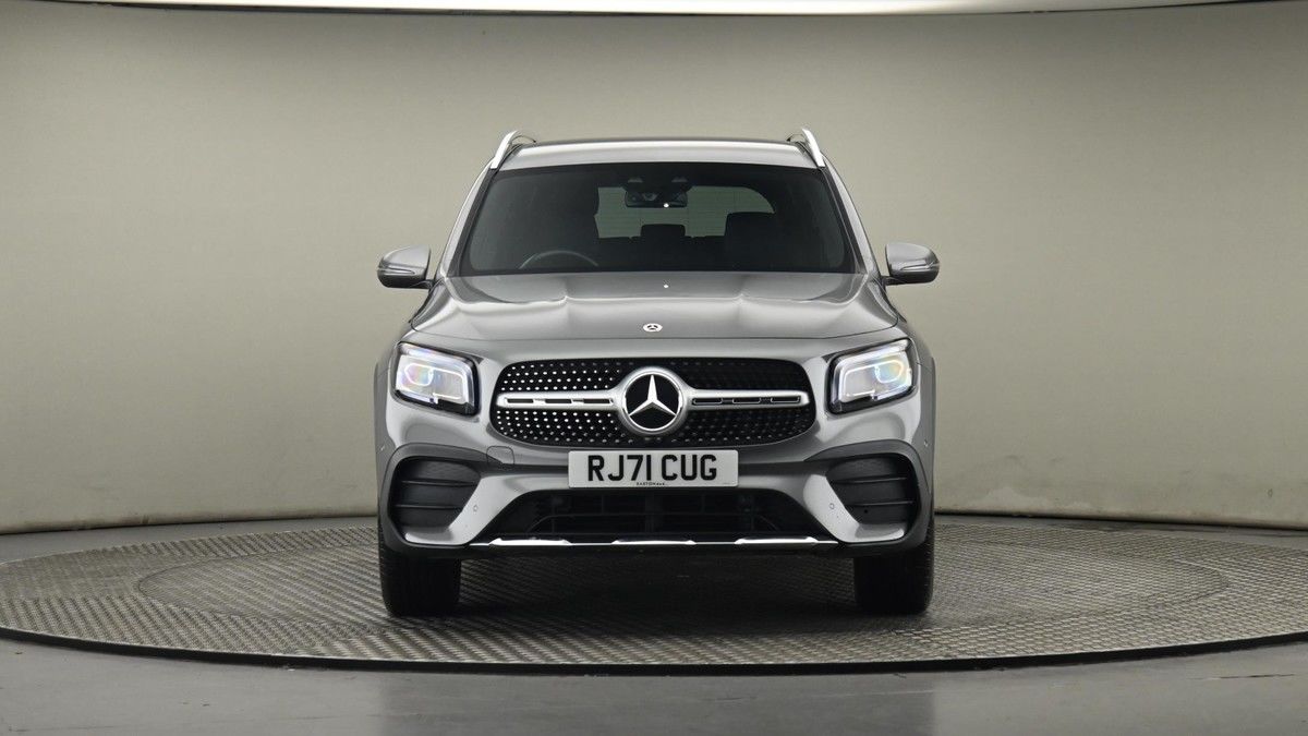 Mercedes-Benz GLB Image 21