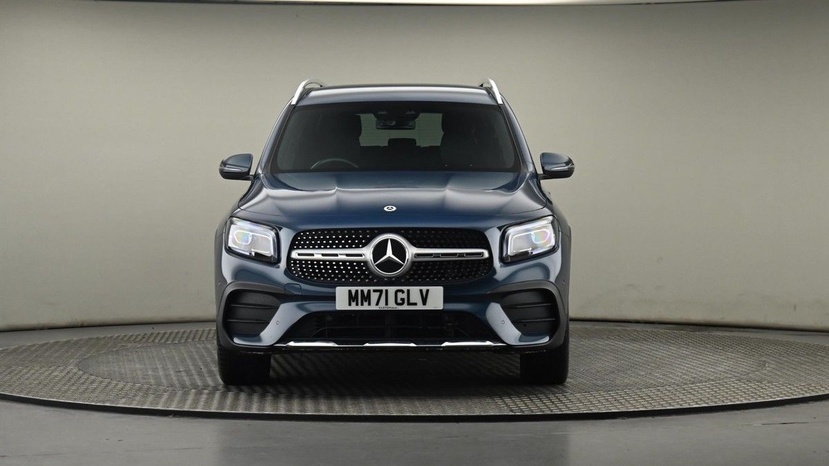 Mercedes-Benz GLB Image 21