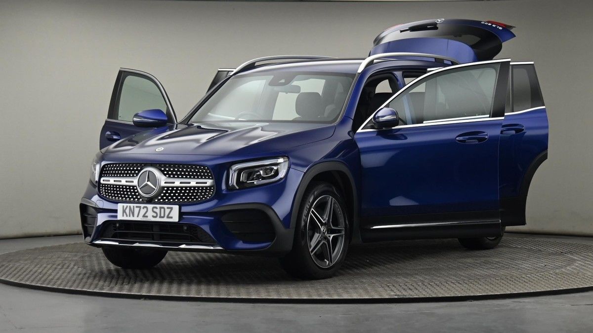 More views of Mercedes-Benz GLB