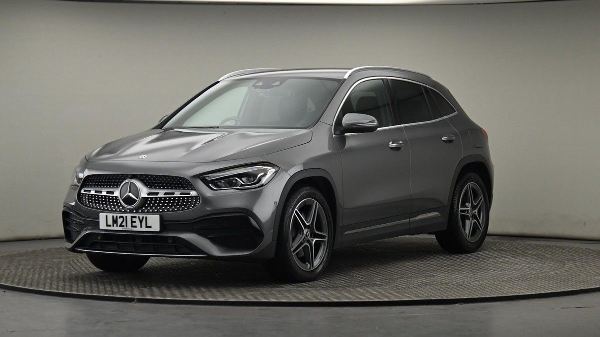 Mercedes-Benz GLA Class Image 22