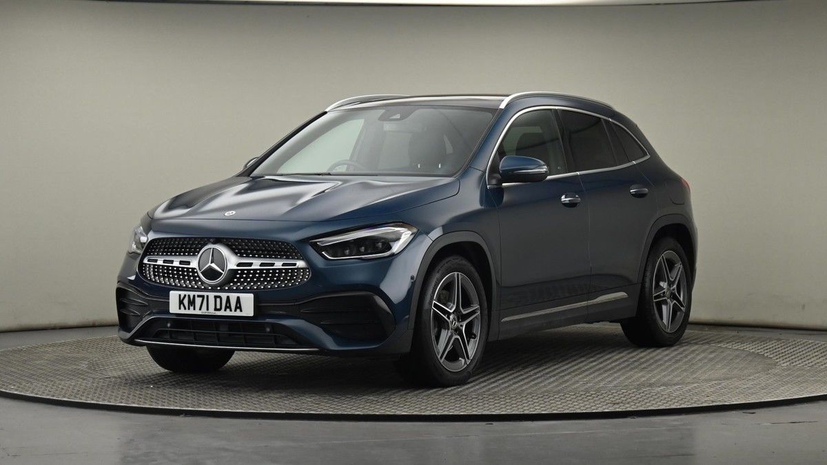 Mercedes-Benz GLA Image 22